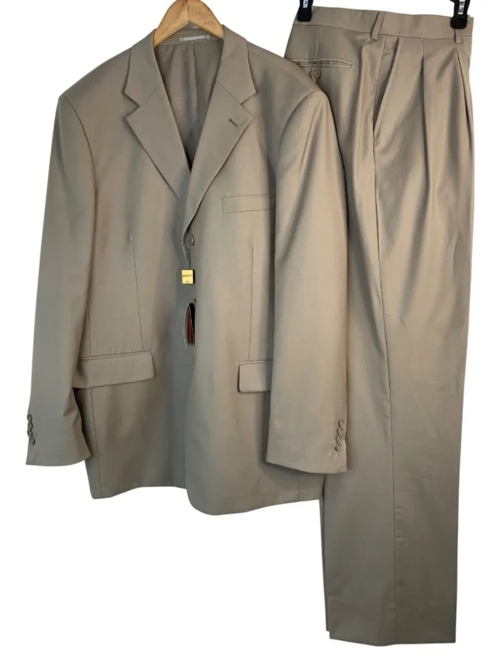 NWT Mantoni Mens Super 140s Suit Jacket & Pleated Pants Tan 48L x 37 Wool